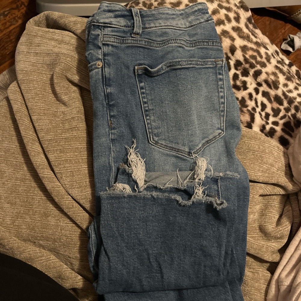 Women's Straight-Leg Distressed Blue Jeans